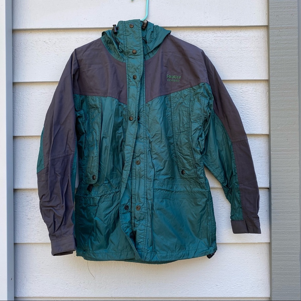 Solstice Women’s Small Microshed Green, Black Hooded Rain Jacket